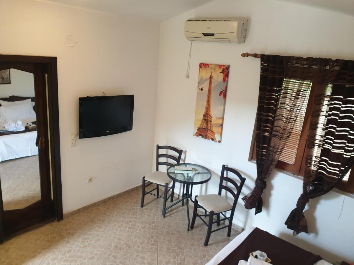 Mijailovic Apartmani Kaluđerac Esterno foto